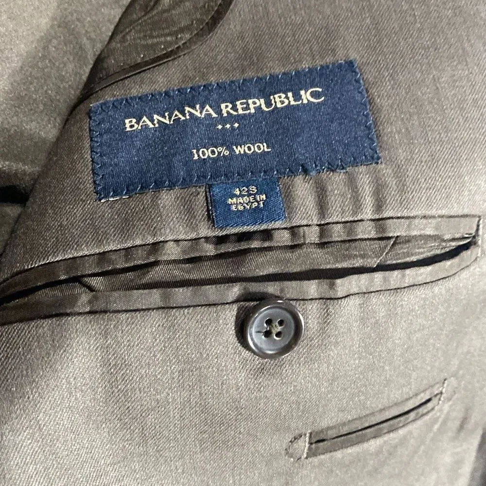 Banana Republic Men's 2 Button Blazer Sport Coat V-Neck Long Sleeve Brown Size 4